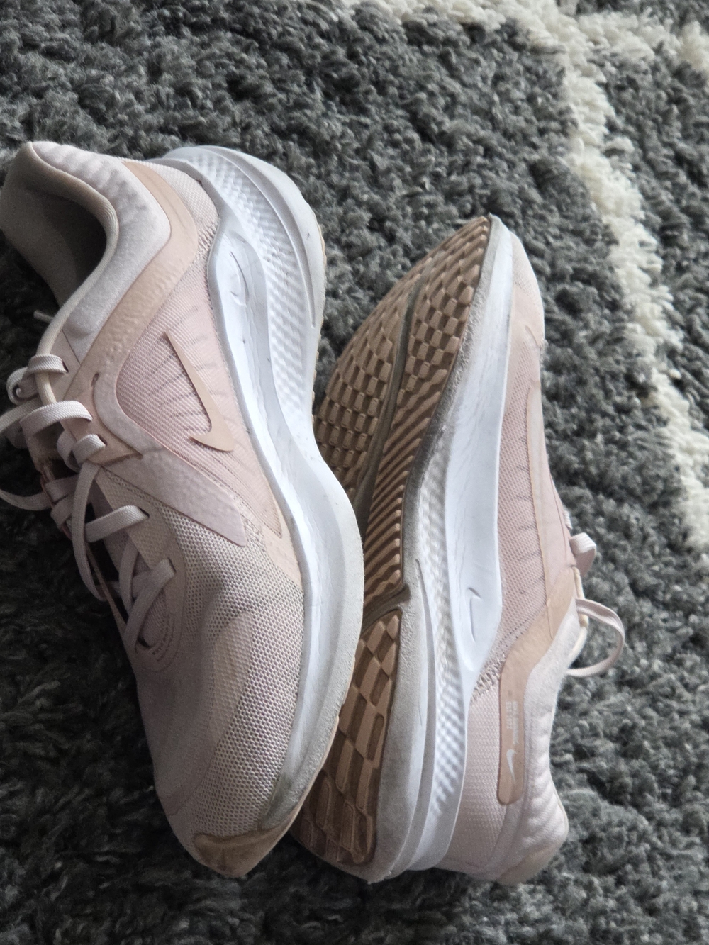Nike Women’s Running Shoes - Light Pink Size 8.5